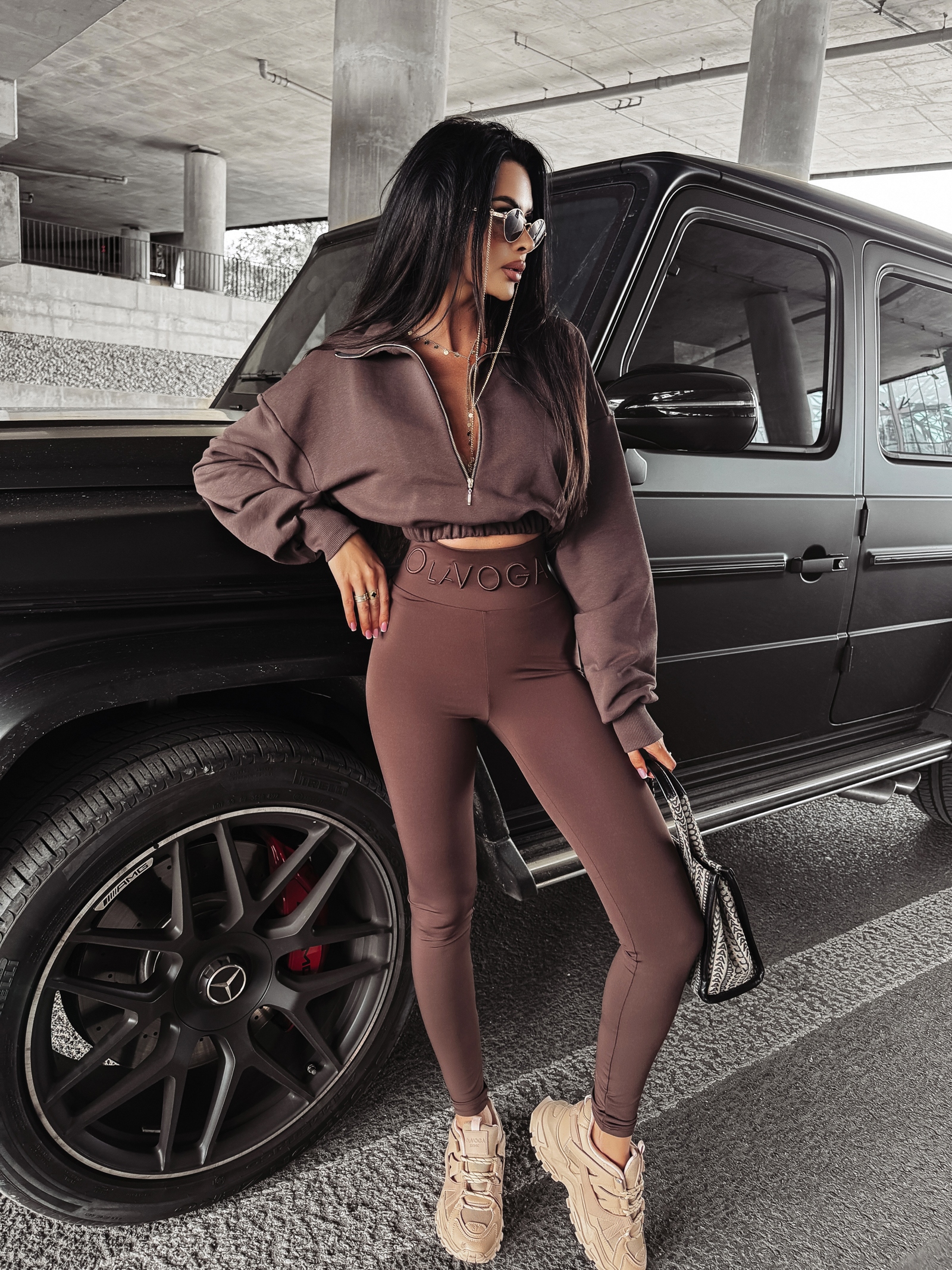 Bluza rozpinana damska CONSETT OLAVOGA brązowa Bluza rozpinana damska CONSETT OLAVOGA brązowa