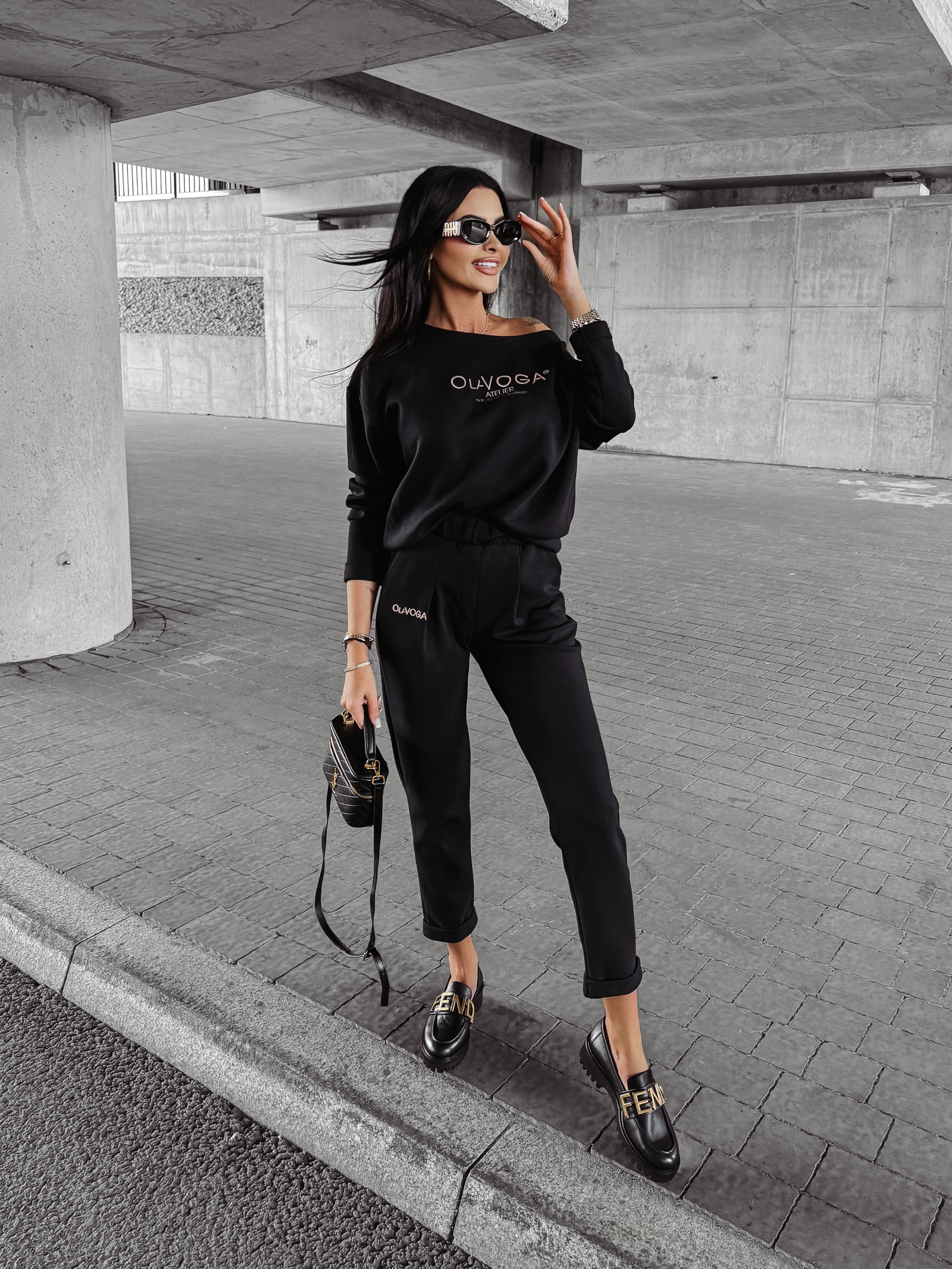 Komplet damski casualowy BONITA OLAVOGA czarny