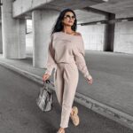 Komplet damski casualowy BONITA OLAVOGA beżowy