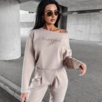 Komplet damski casualowy BONITA OLAVOGA beżowy