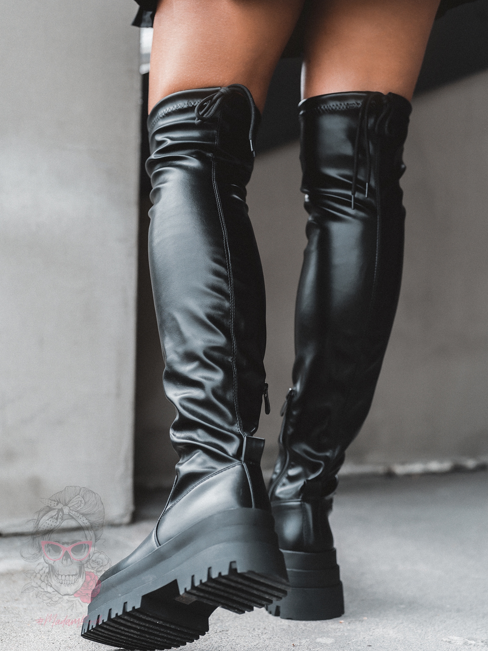 Kozaki matowe na grubej podeszwie Rock Suro czarne