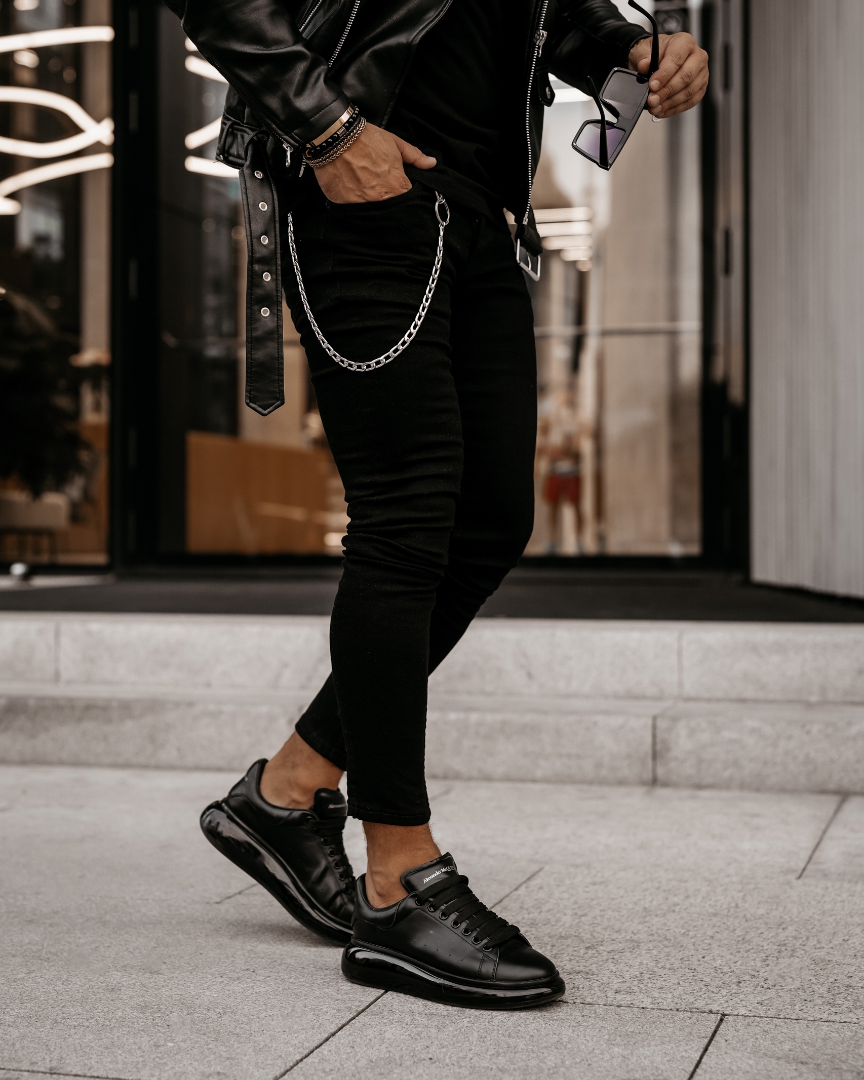 Spodnie dopasowane męskie AIDEN OLAVOGA czarne