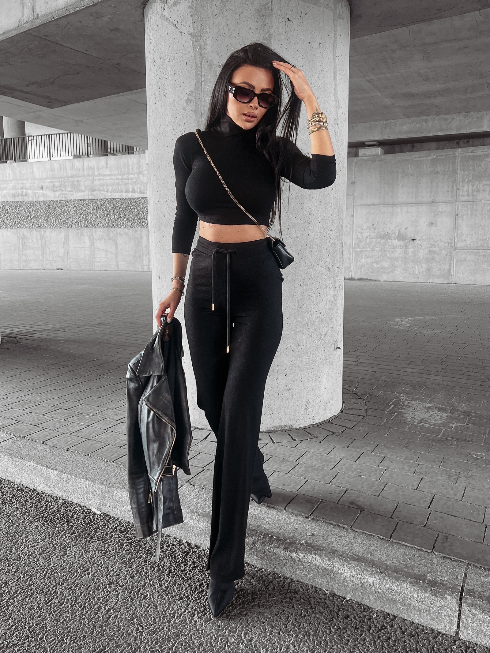 Komplet dresowy ALICE OLAVOGA czarny