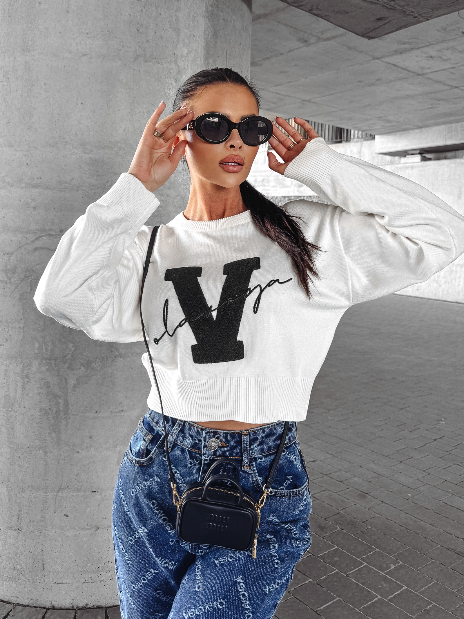 Sweter klasyczny VINDI OLAVOGA ecru