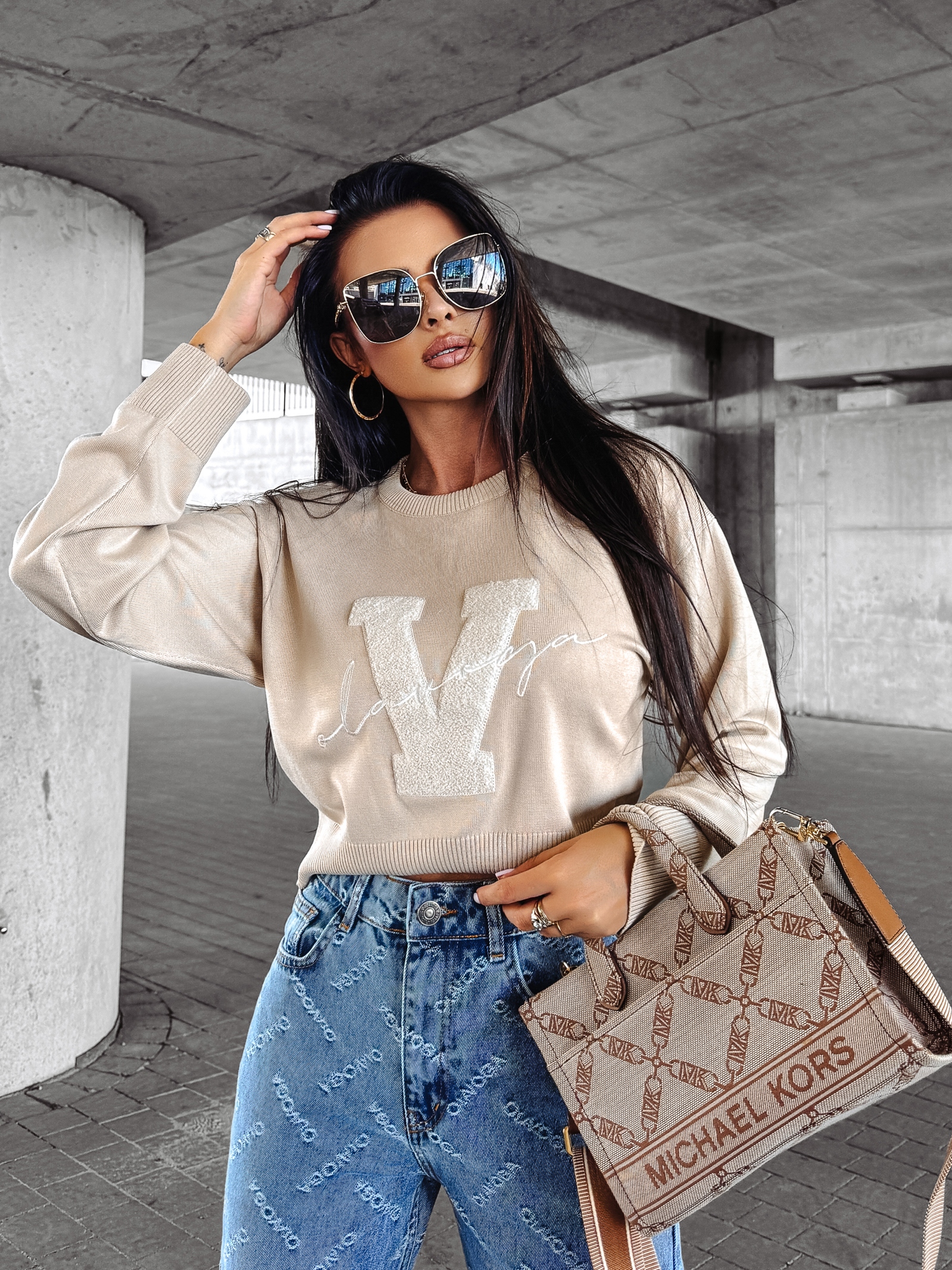 Sweter klasyczny VINDI OLAVOGA beżowy