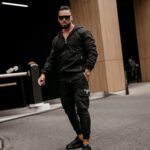 Kurtka męska przejściowa sportowa CRISP OLAVOGA czarna