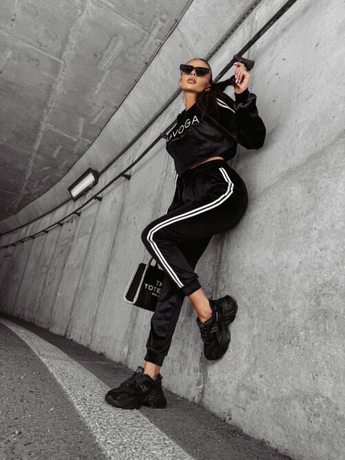 Dres damski welurowy HANDY OLAVOGA czarny