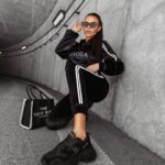 Dres damski welurowy HANDY OLAVOGA czarny