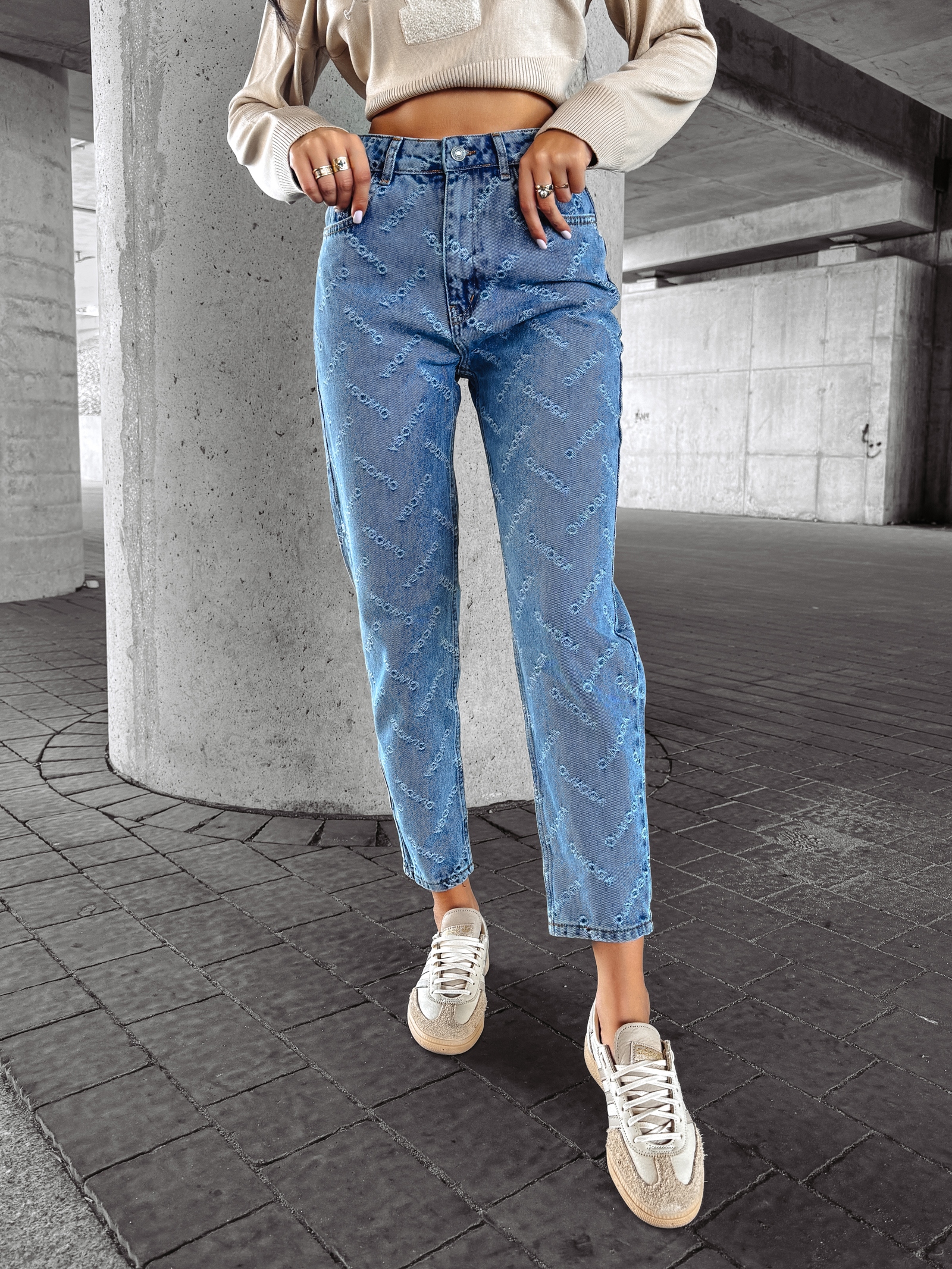 Spodnie mom jeans INTED OLAVOGA jasnoniebieskie Spodnie mom jeans INTED OLAVOGA jasnoniebieskie