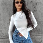 Spodnie mom jeans INTED OLAVOGA jasnoniebieskie