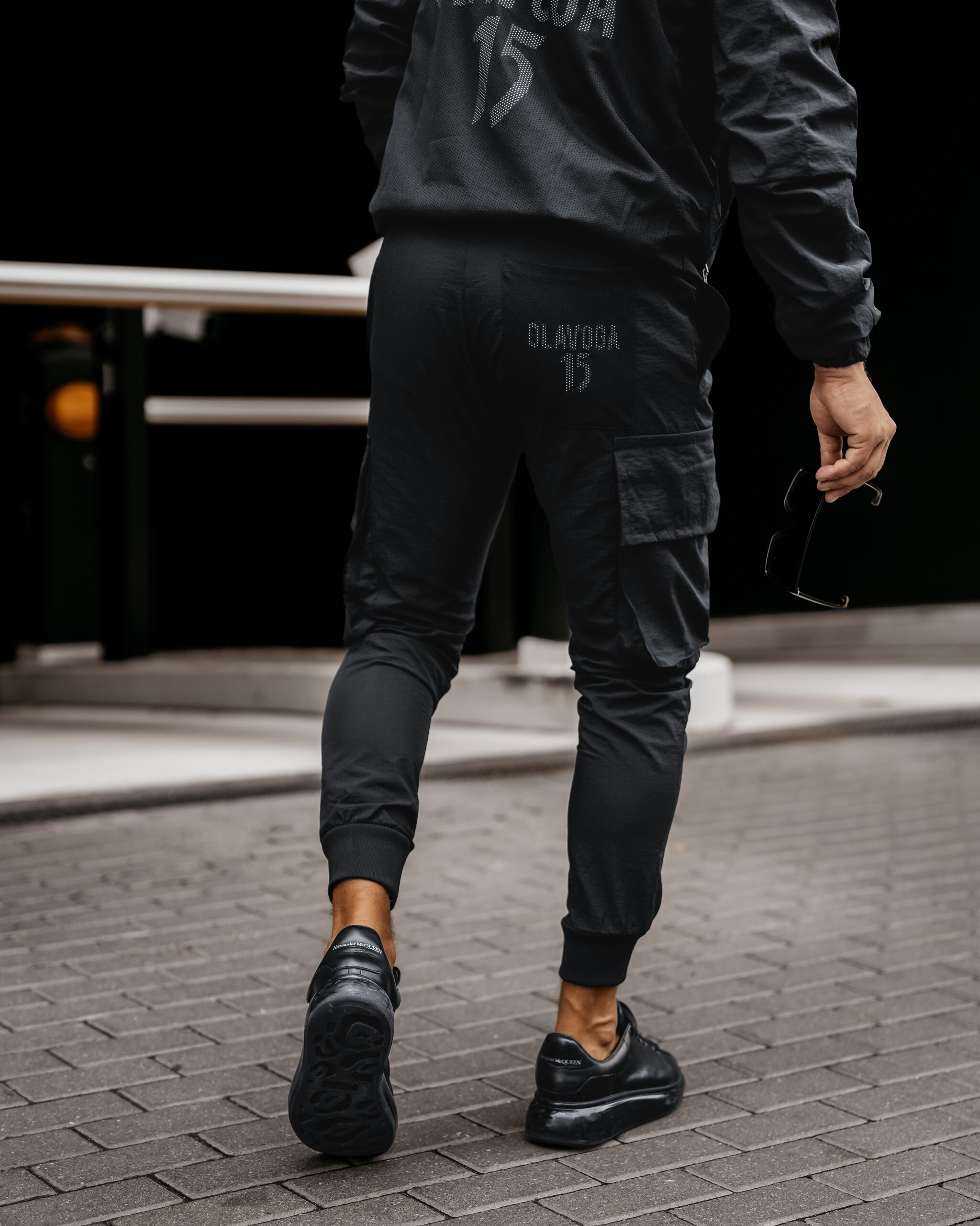 Spodnie sportowe jogger męskie COMFORT OLAVOGA grafitowe Spodnie sportowe jogger męskie COMFORT OLAVOGA grafitowe