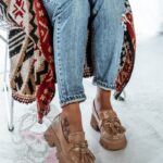 Mokasyny z frędzlami Madam Roed karmelowe