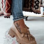 Mokasyny z frędzlami Madam Roed karmelowe