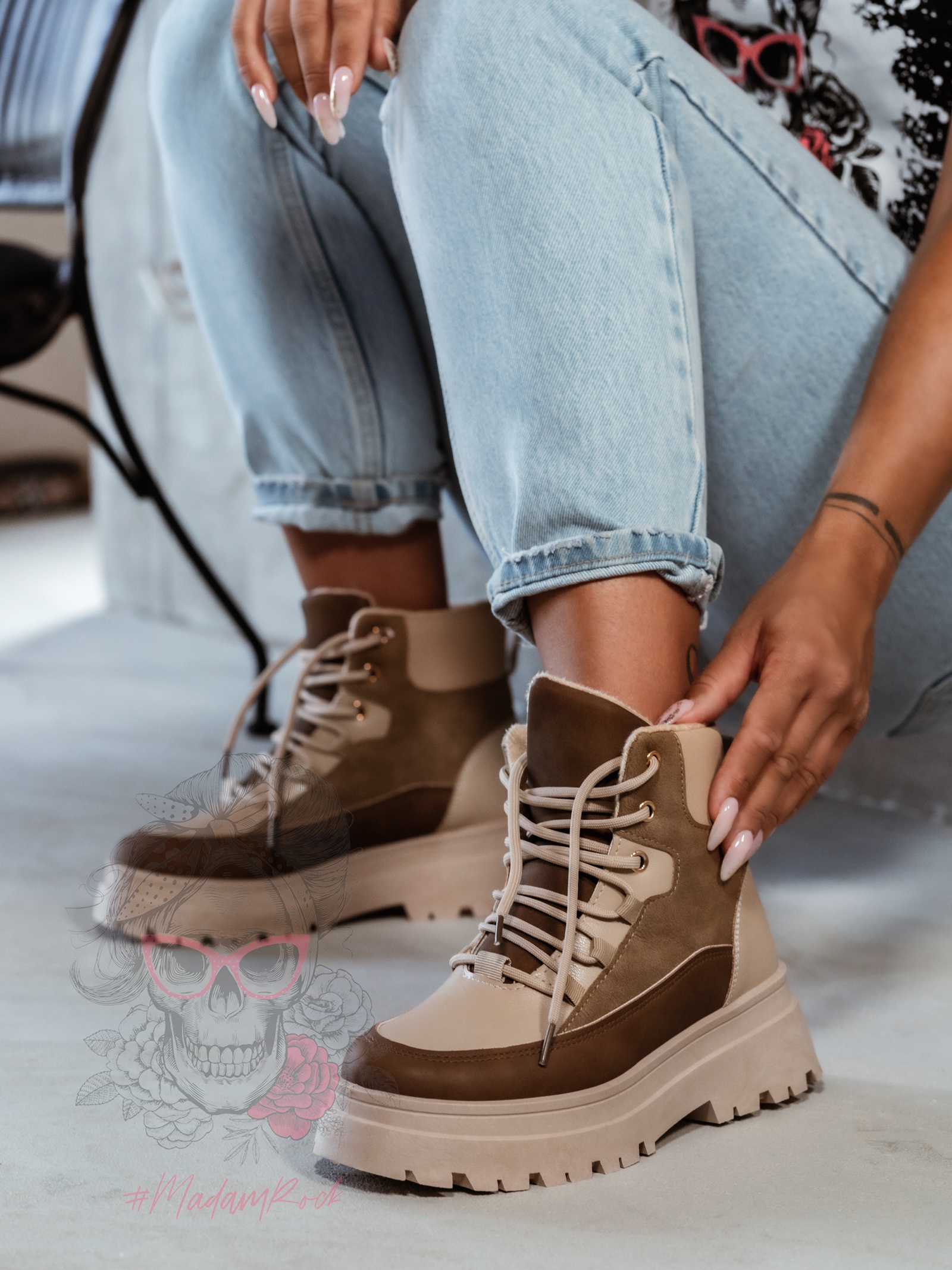 Botki trapery Madam Plum beżowe Botki trapery Madam Plum beżowe