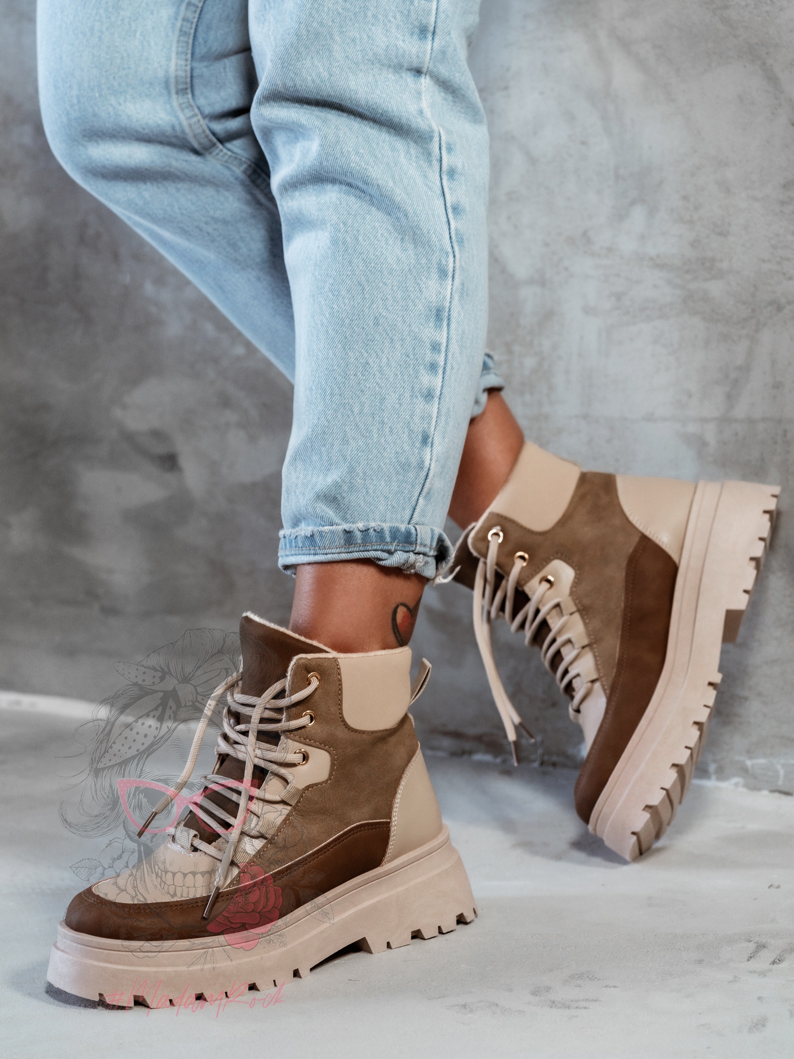 Botki trapery Madam Plum beżowe Botki trapery Madam Plum beżowe