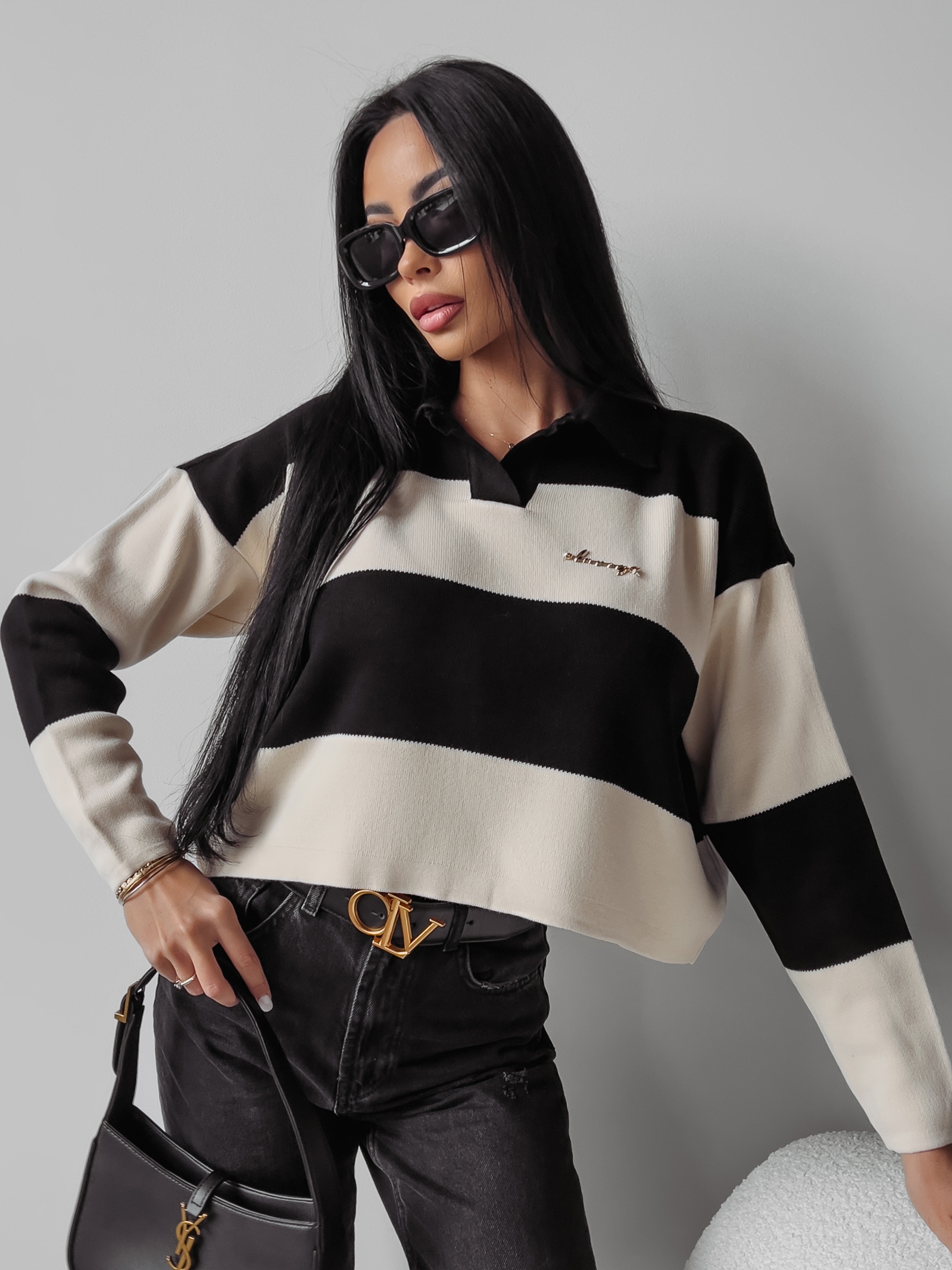 Sweter z kołnierzykiem GAJA OLAVOGA czarno-biały Sweter z kołnierzykiem GAJA OLAVOGA czarno-biały