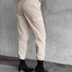 Spodnie cargo bawełniane ZELIA OLAVOGA beżowe