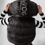 Kamizelka puchowa z kapturem BALI OLAVOGA czarna