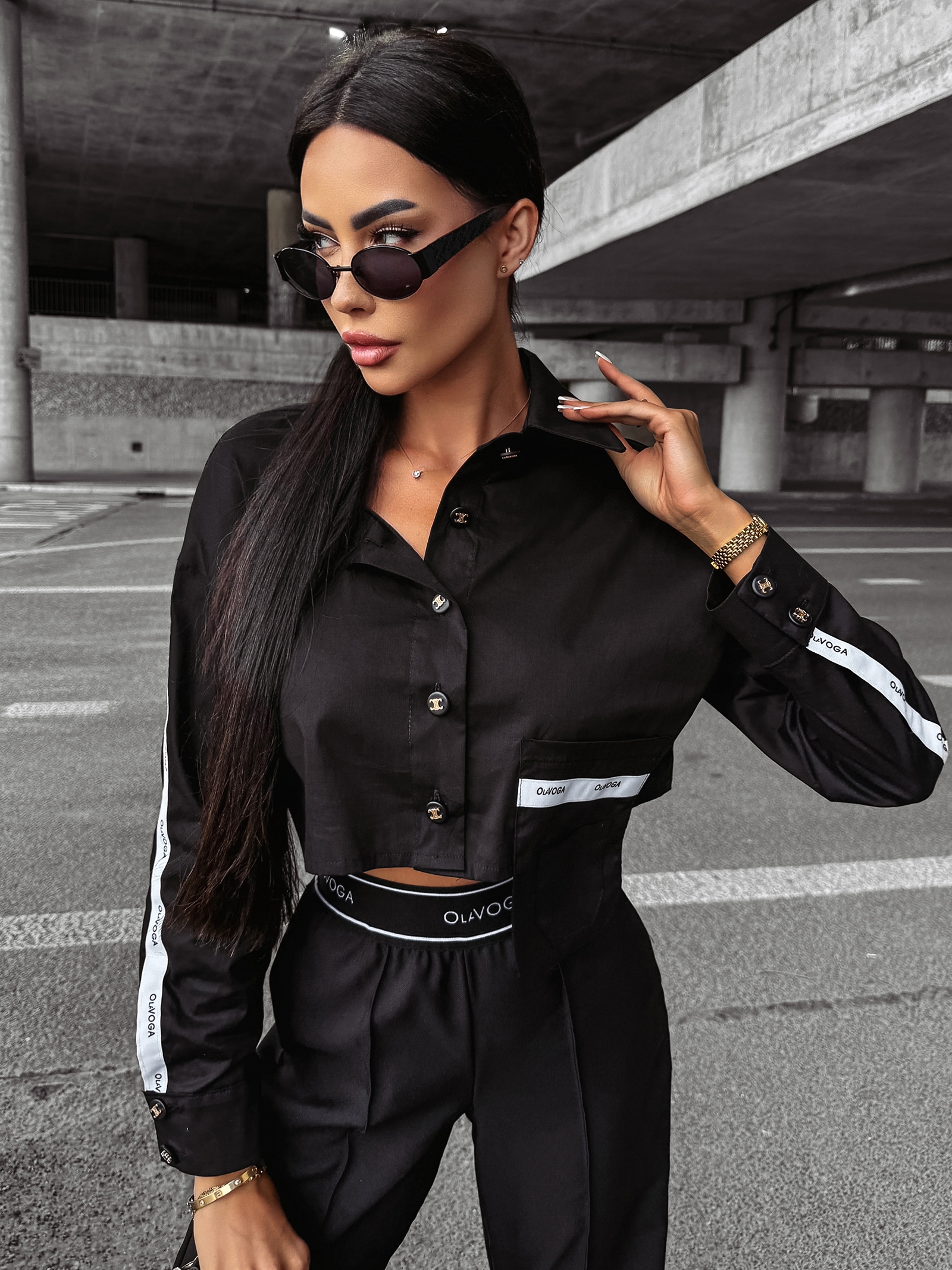 Koszula damska krótka CLARITY OLAVOGA czarna