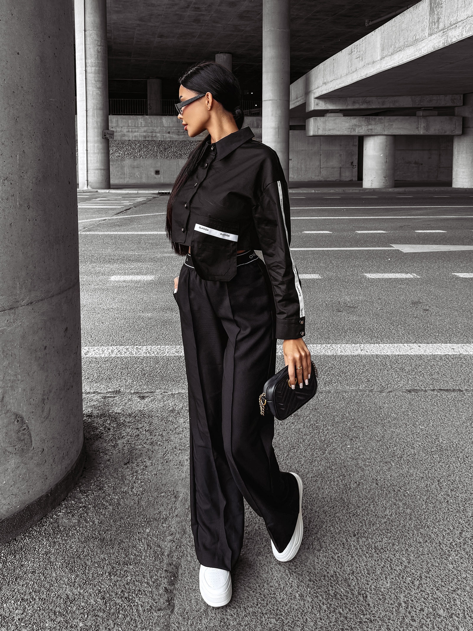 Koszula damska krótka CLARITY OLAVOGA czarna Koszula damska krótka CLARITY OLAVOGA czarna