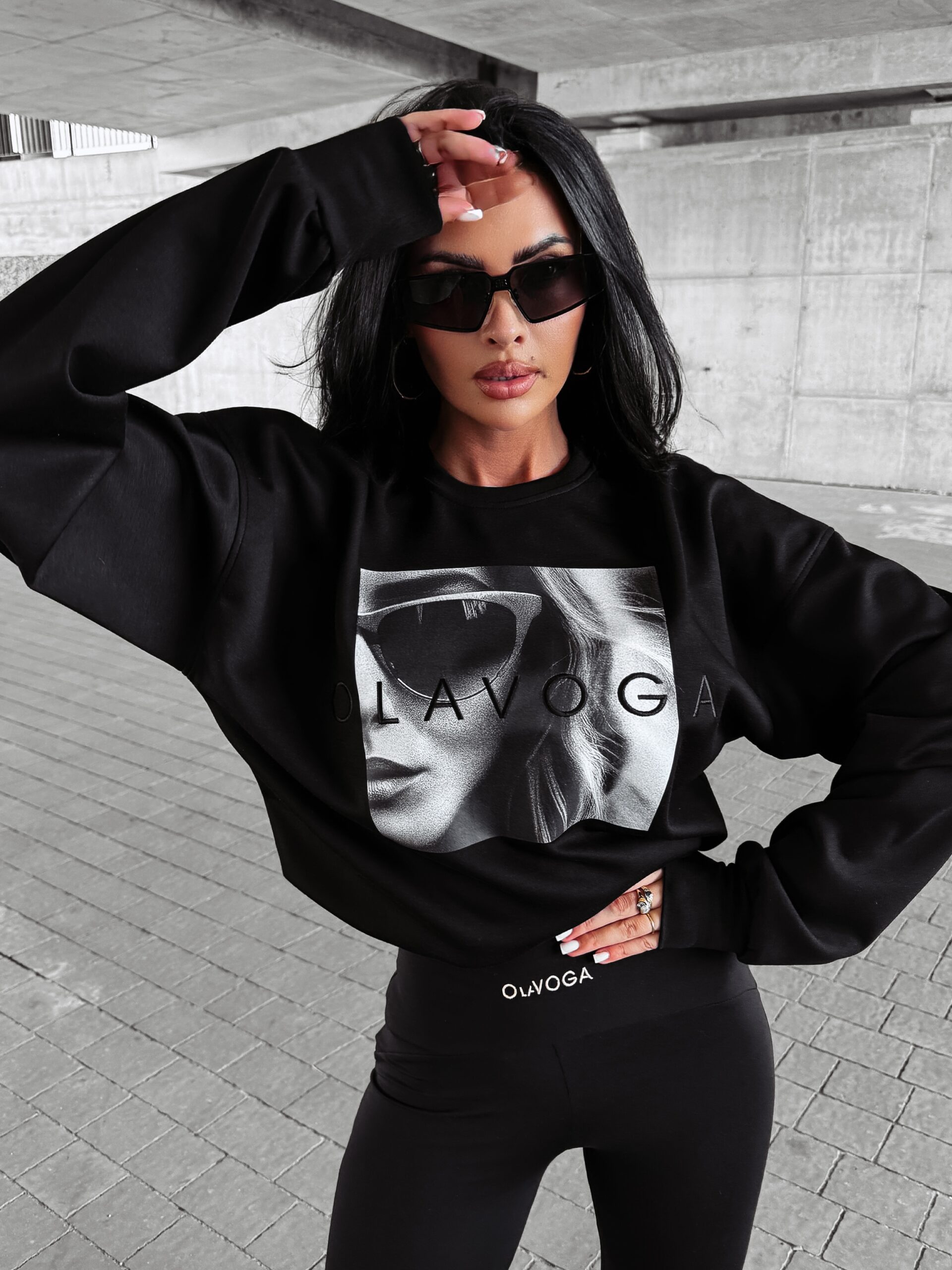 Bluza damska oversize MODESTO OLAVOGA czarna