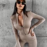 Kombinezon dopasowany elastyczny MILLS OLAVOGA beżowy