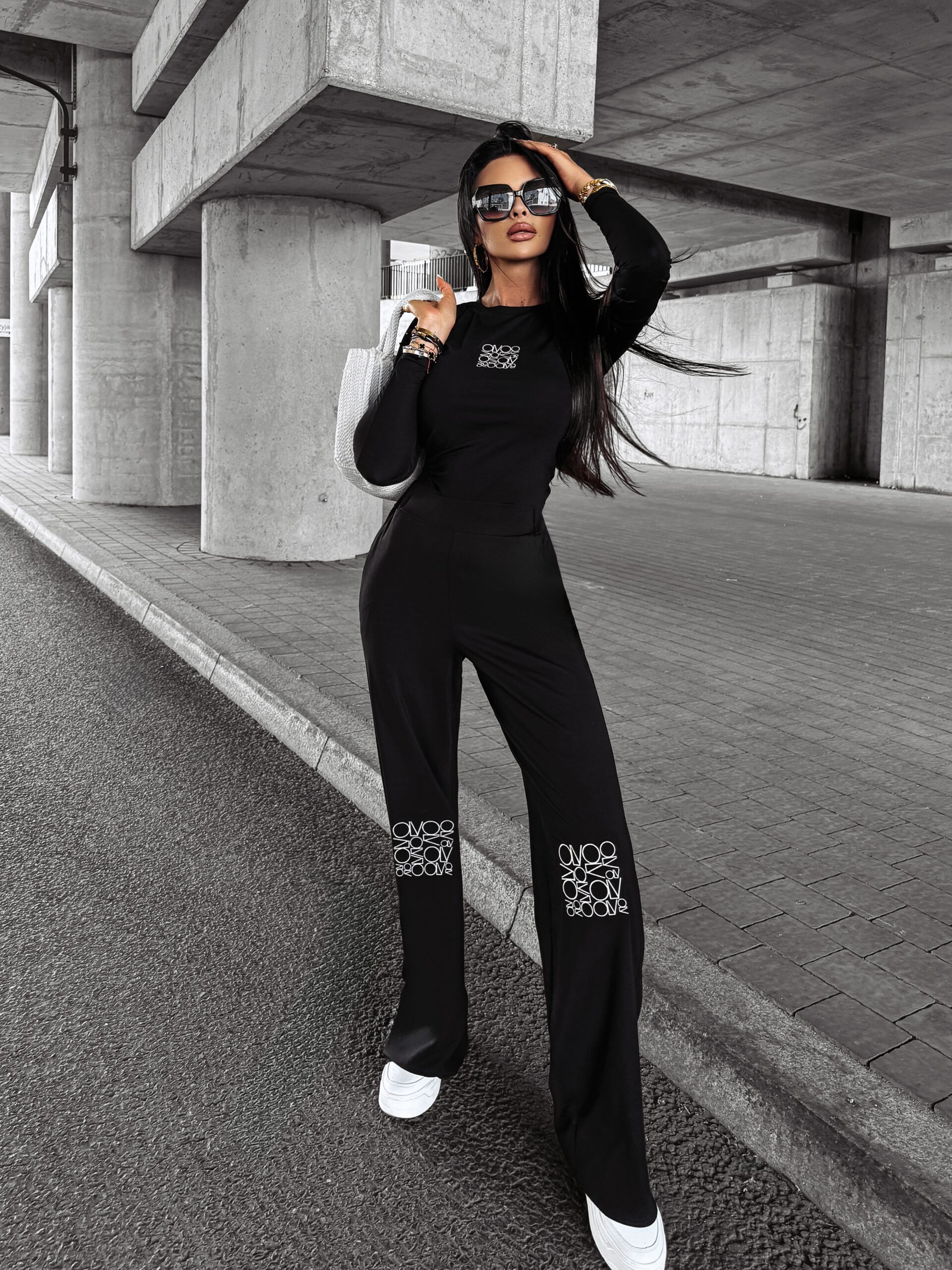 Komplet casualowy damski PALOMA OLAVOGA czarny Komplet casualowy damski PALOMA OLAVOGA czarny