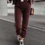 Spodnie dresowe damskie EVOLVE OLAVOGA brązowe