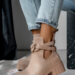 Botki z wycięciem Madam Kurtis II beżowe zamszowe