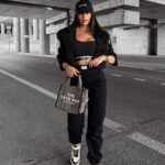 Marynarka bawełniana krótka MOCHA OLAVOGA czarna