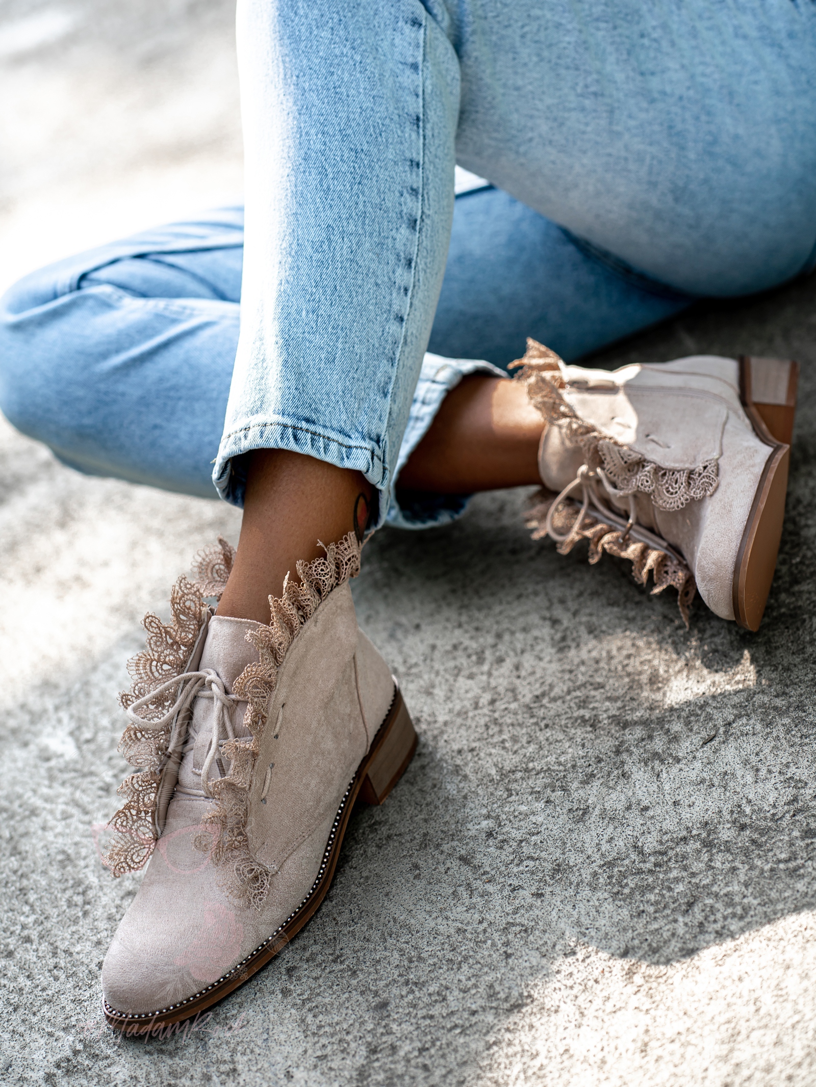 Botki sztyblety Madam Lilir beżowe Botki sztyblety Madam Lilir beżowe