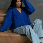 Krótki sweter Elikso chabrowy