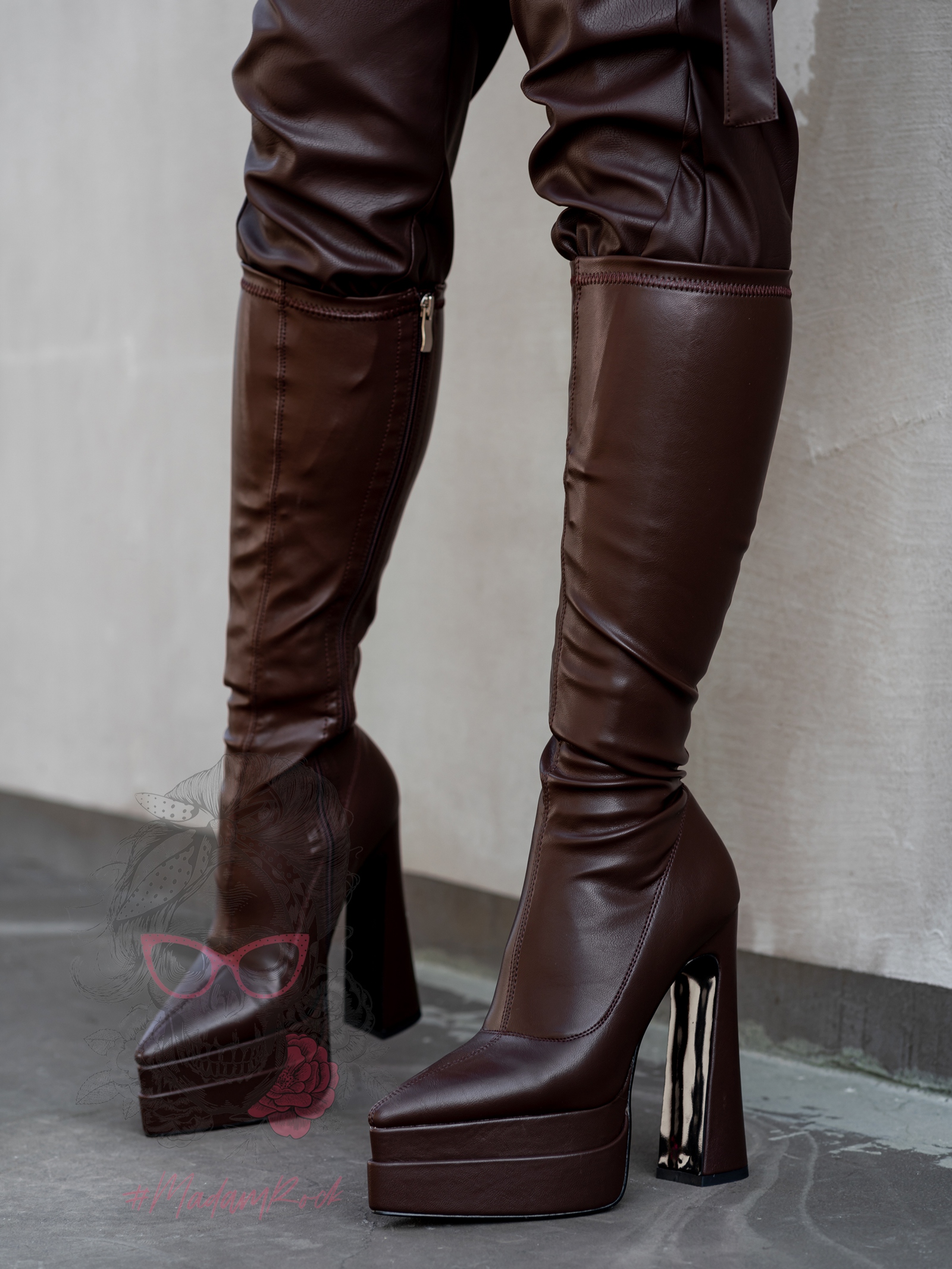 Kozaki elastyczne Rock Omens brązowe