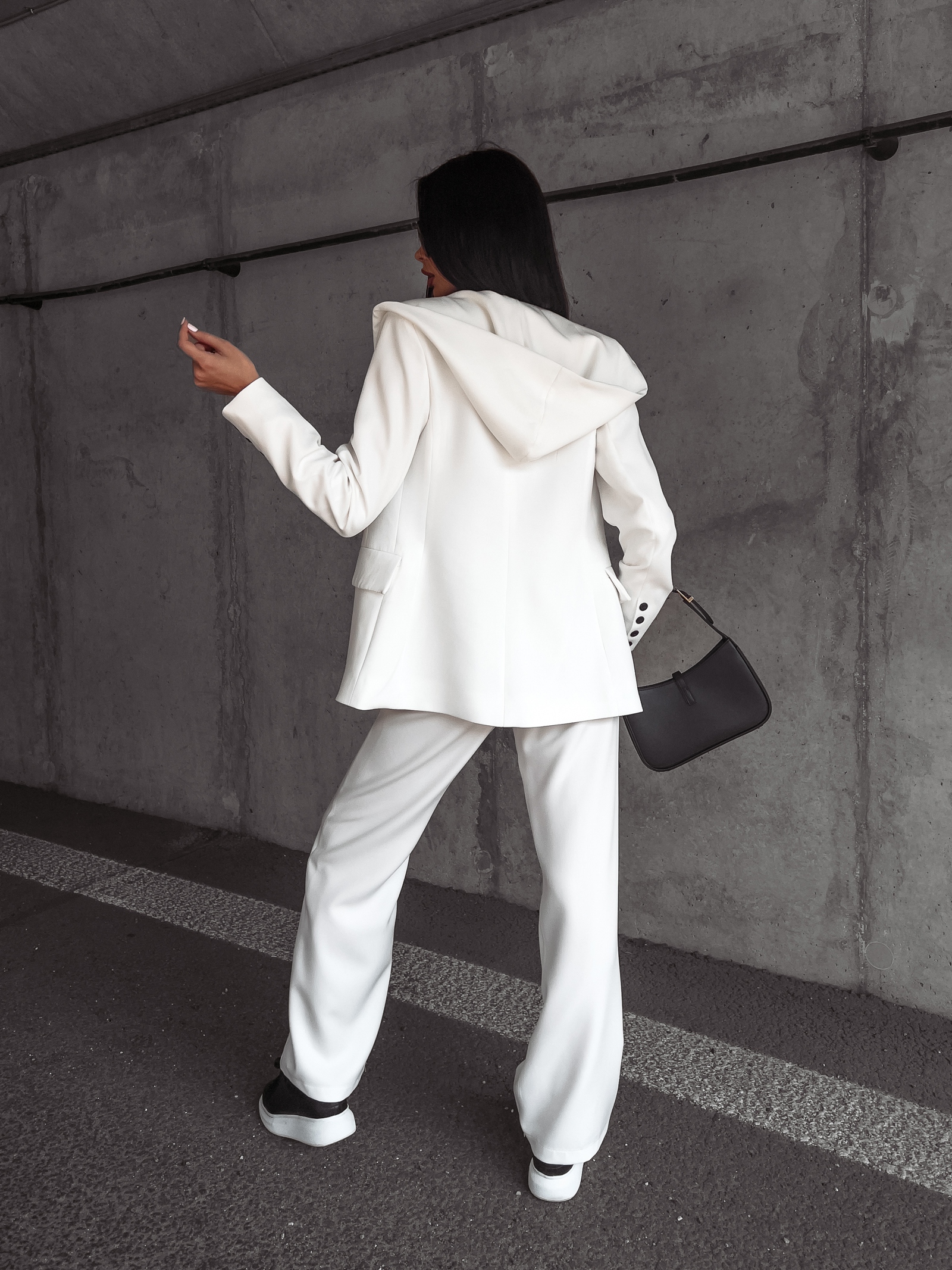 Garnitur komplet damski KAYLIN OLAVOGA ecru Garnitur komplet damski KAYLIN OLAVOGA ecru