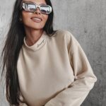 Sweter gładki z półgolfem ENNA OLAVOGA beżowy