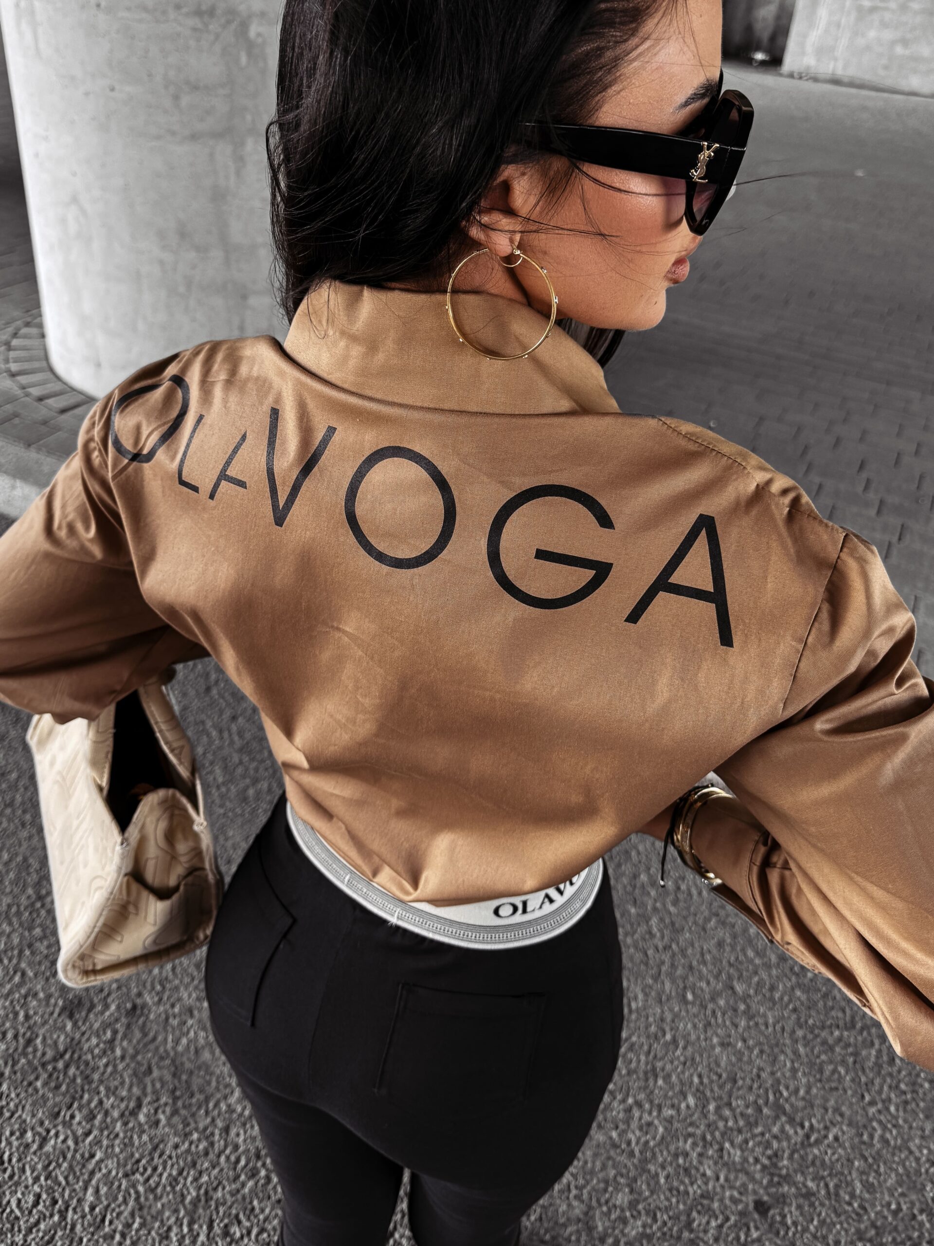 Koszula oversize ALOE OLAVOGA beżowa Koszula oversize ALOE OLAVOGA beżowa