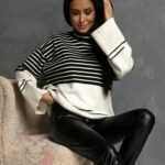 Sweter w paski Kilin czarno-beżowy