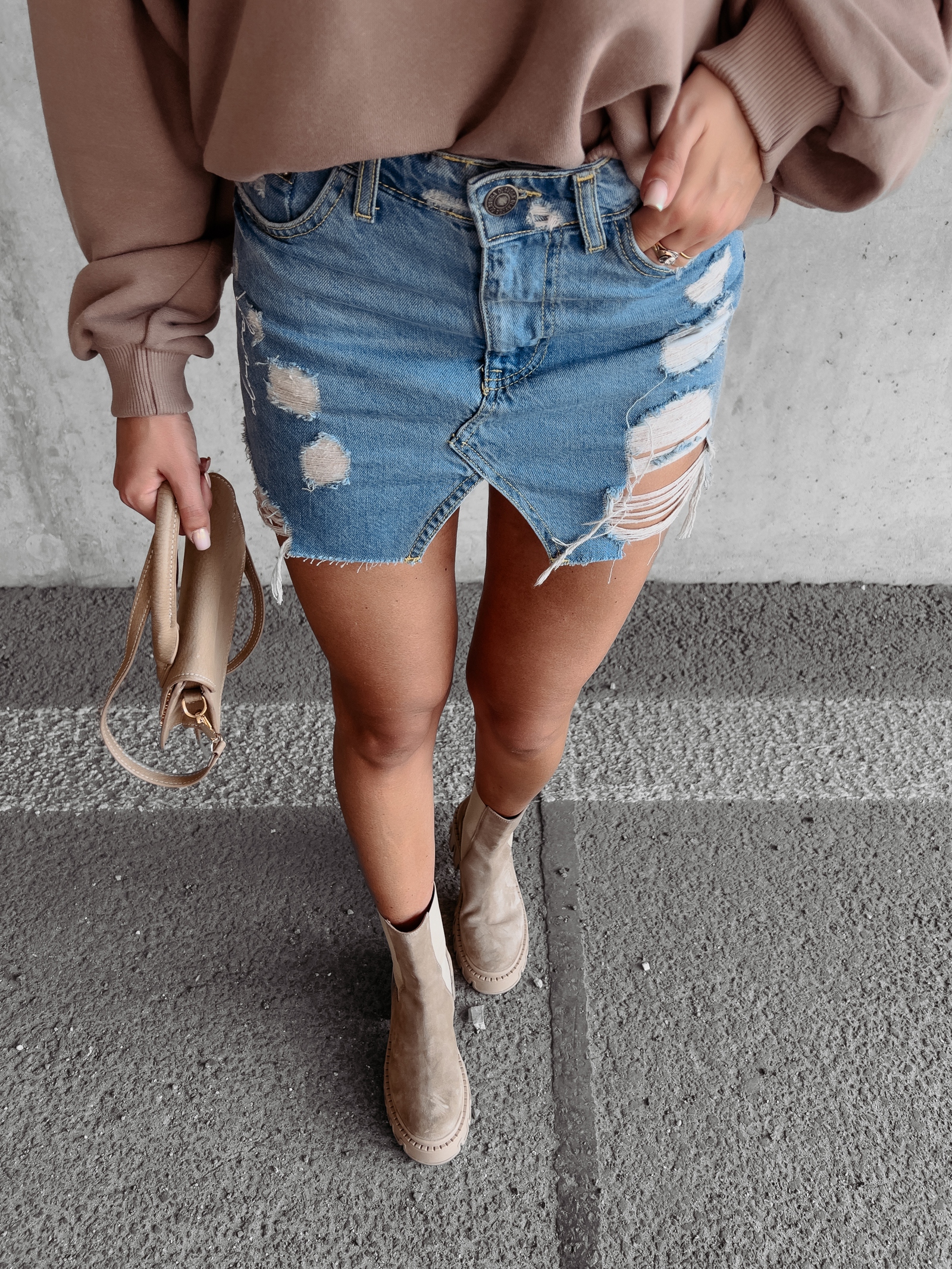 Spódniczka jeansowa mini NOVA OLAVOGA niebieska