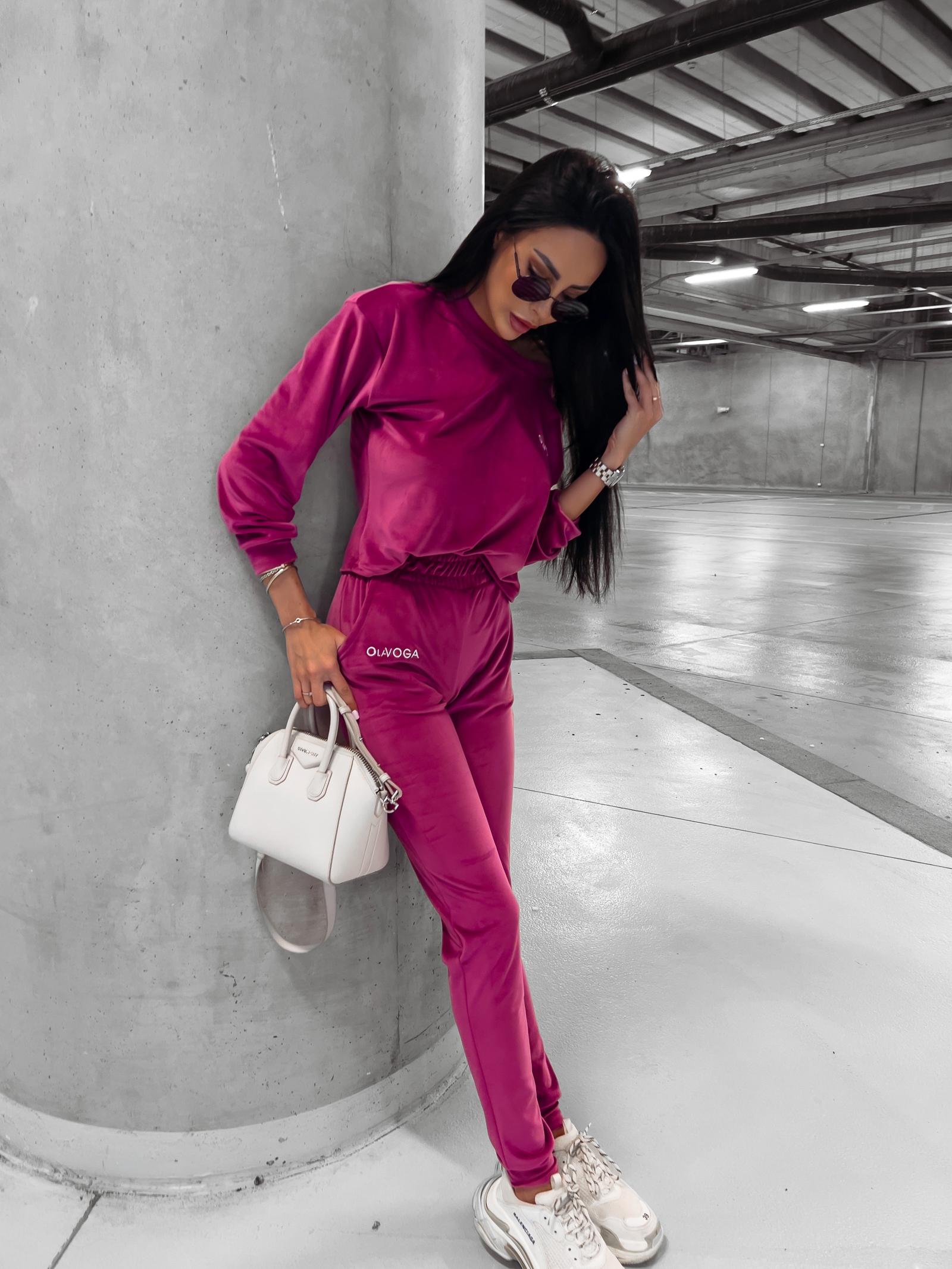 Komplet damski welurowy OROTON OLAVOGA amarantowy Komplet damski welurowy OROTON OLAVOGA amarantowy