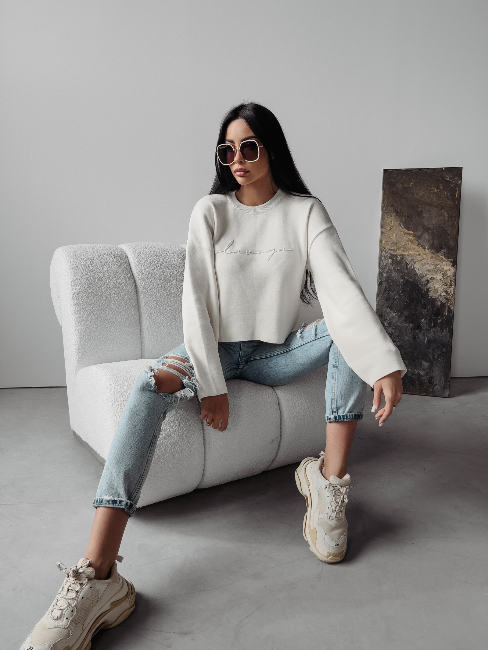 Sweter klasyczny NELL OLAVOGA ecru