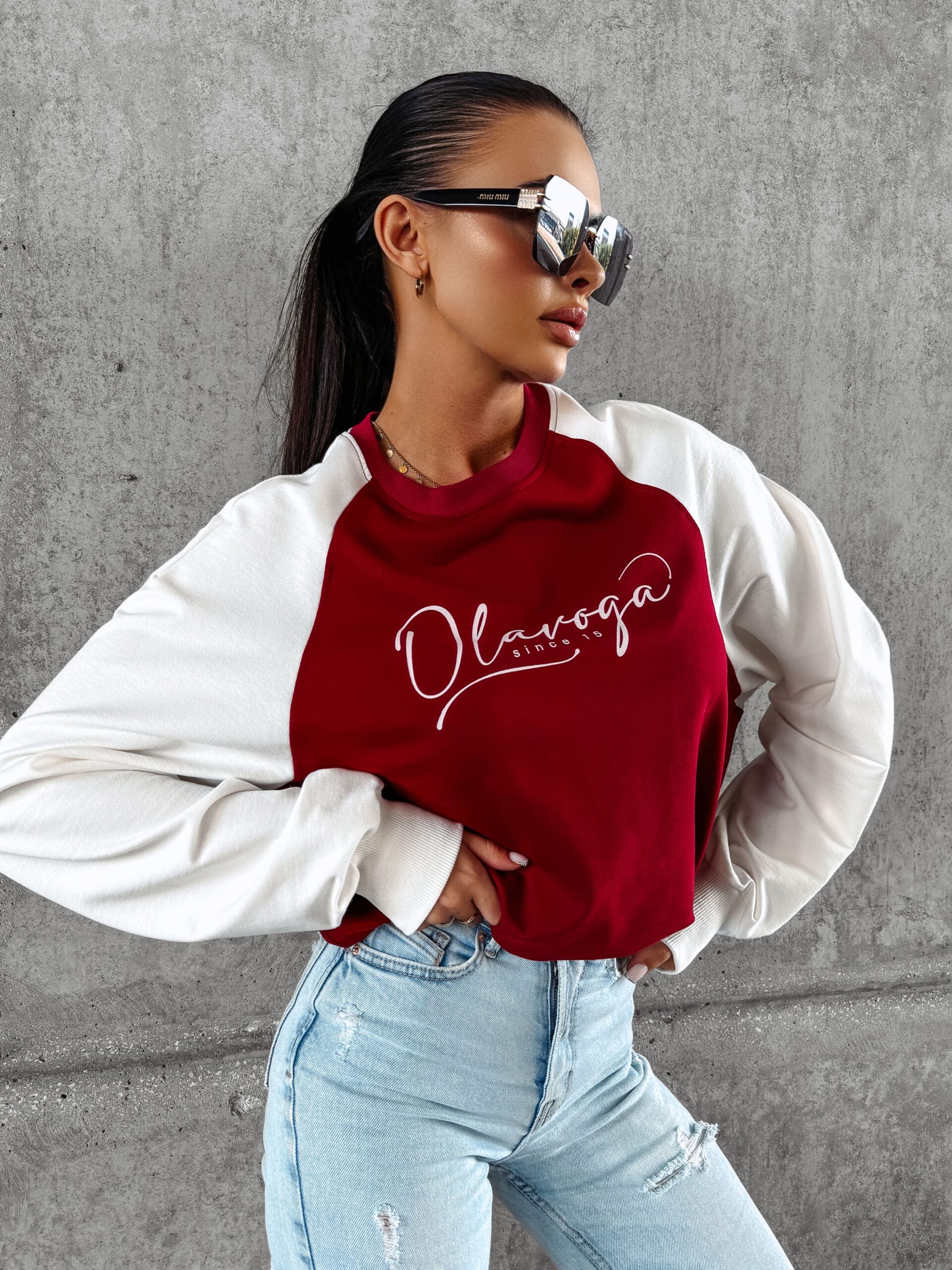 Bluza oversize crewneck LAKIRA OLAVOGA bordowa Bluza oversize crewneck LAKIRA OLAVOGA bordowa