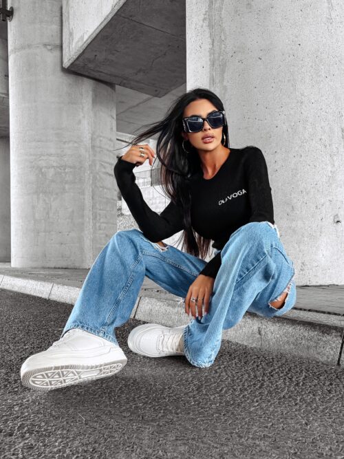 Sweter prążkowany SOFT OLAVOGA czarny