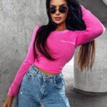 Sweter prążkowany SOFT OLAVOGA różowy