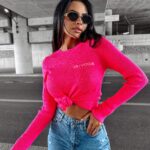 Sweter prążkowany SOFT OLAVOGA neonowy róż