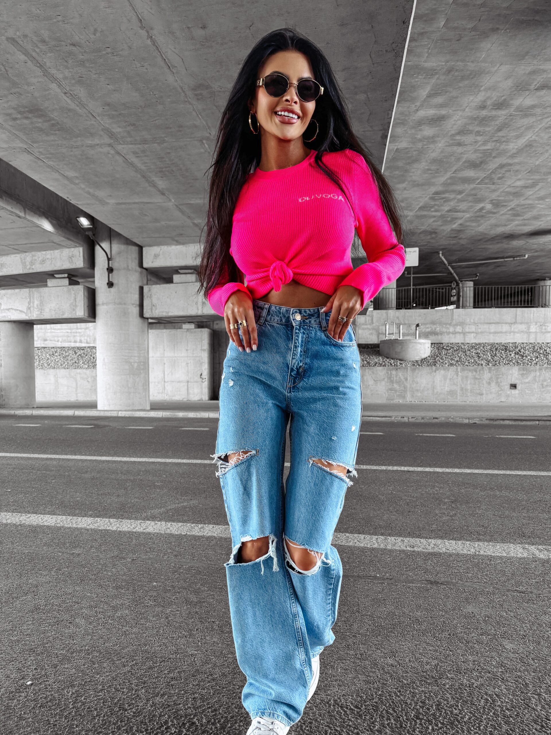 Sweter prążkowany SOFT OLAVOGA neonowy róż Sweter prążkowany SOFT OLAVOGA neonowy róż