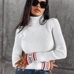 Sweter golf prążkowany NEVE OLAVOGA ecru