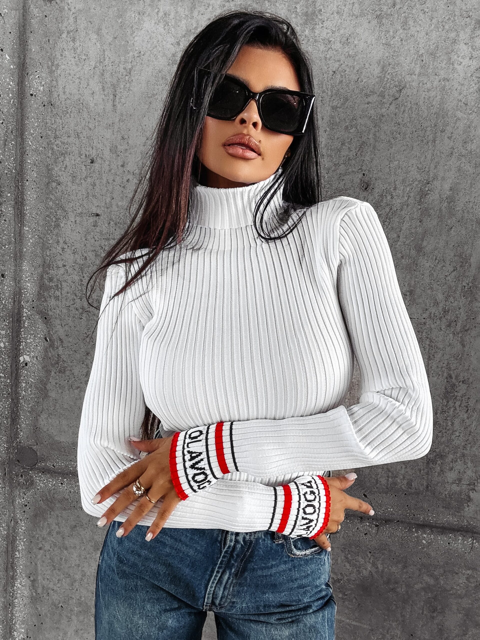 Sweter golf prążkowany NEVE OLAVOGA ecru