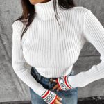 Sweter golf prążkowany NEVE OLAVOGA ecru