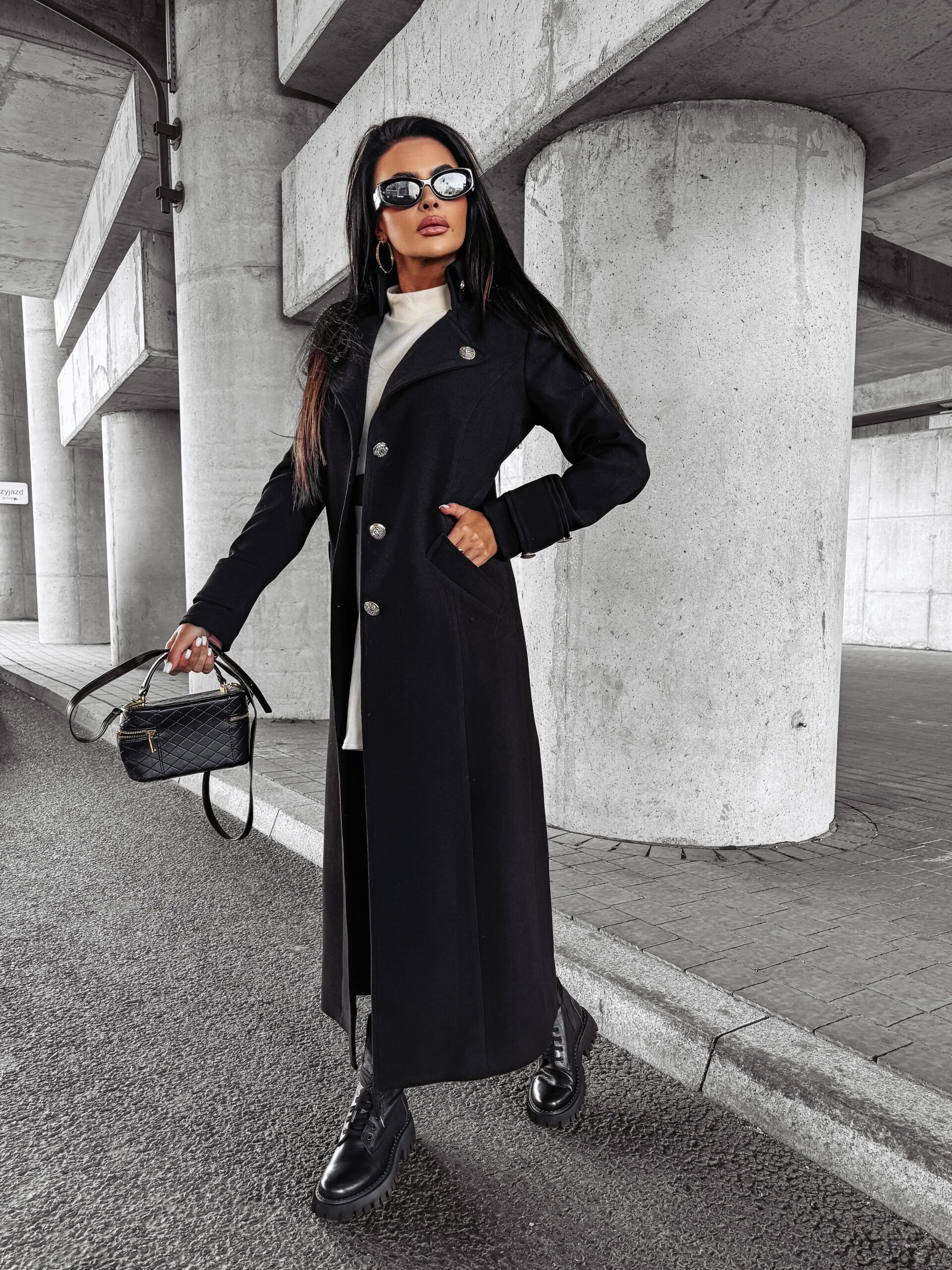 Płaszcz elegancki damski RUE OLAVOGA czarny