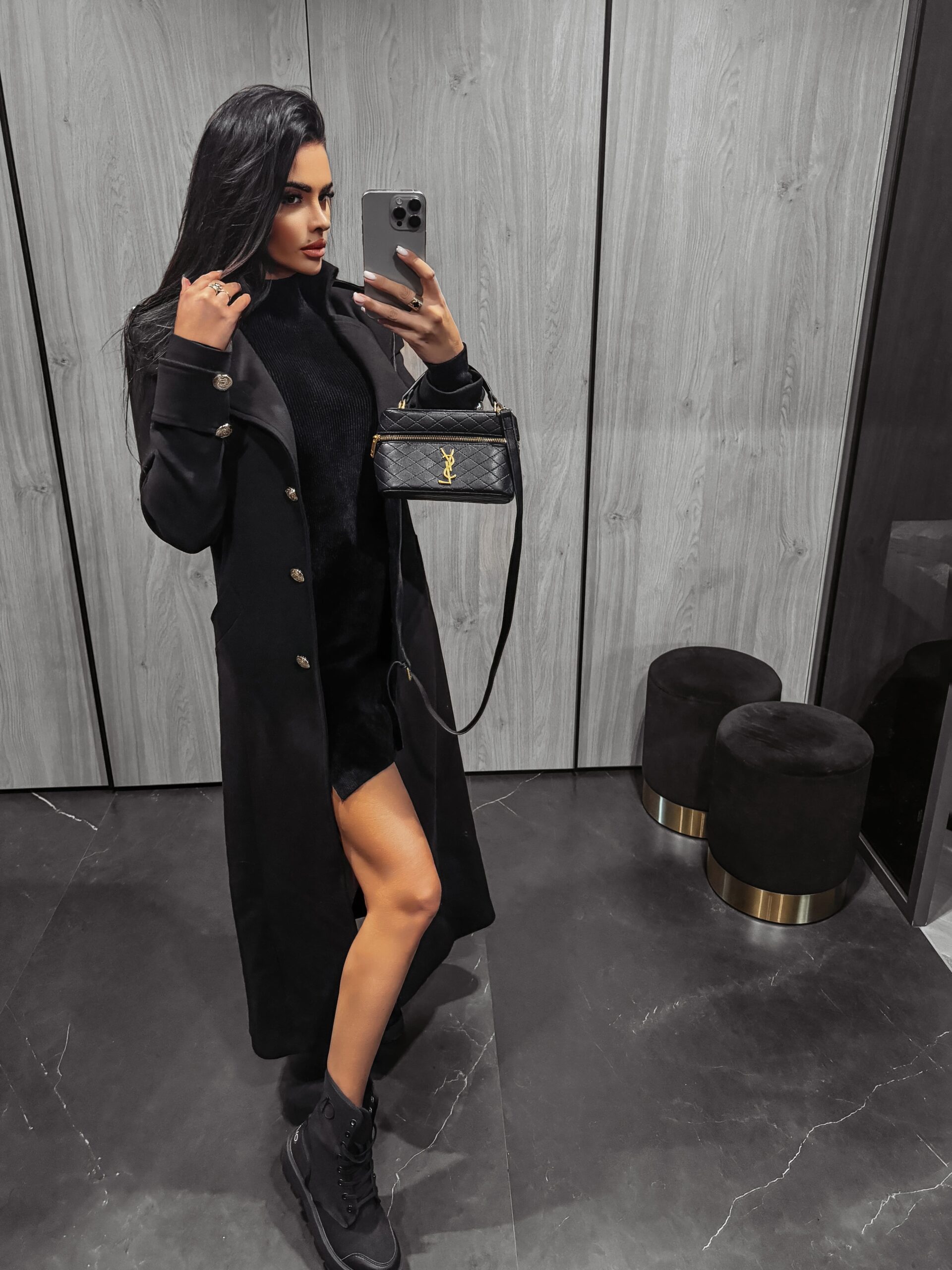 Płaszcz elegancki damski RUE OLAVOGA czarny